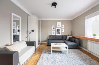 Metro Ratusz Arsenał Designer Studio - Warsaw - 0