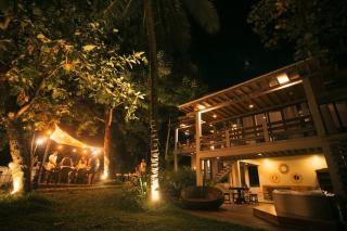 Exclusive Beachfront Villa w/ Outdoor Tub & Kayaks - Sabang - 8