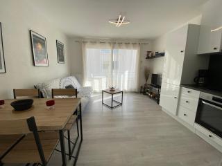 Sol-y-Days Baroncelli, Appartement rénové avec vue latérale sur mer et proche du centre ville - 9