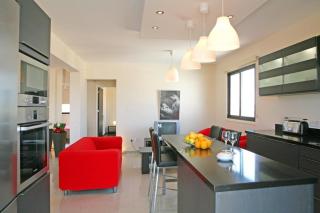 Artemis Executive Suite - 4