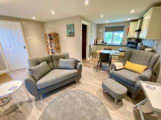 Sandpiper Leigh Cottages - 9