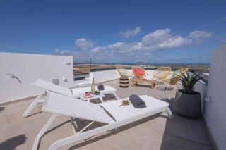 Villa Yolo Luxe Sur Private Pool Corralejo By Holidays Home - Corralejo - 2