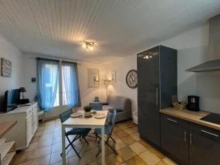 2TOAU8 Charmant studio proche plage - Collioure - 0