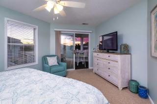 Less Than 1 Mi to Ocean North Myrtle Beach Condo - Myrtle Beach - 4