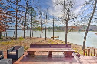 Lakefront Vacation Rental with Deck and 2 Docks! - 8