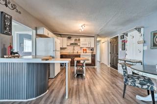 Lakefront Vacation Rental with Deck and 2 Docks! - Hardy - 5