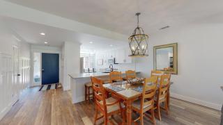 934 Inverness Village - 6