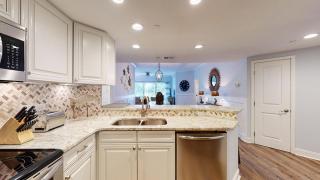 212 Barrington Court - 5