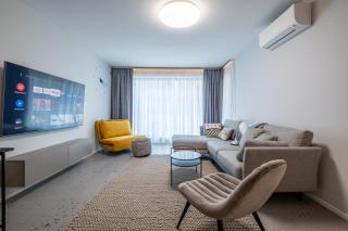 Emirates Lux Apartment and Parking - Sofia - 4