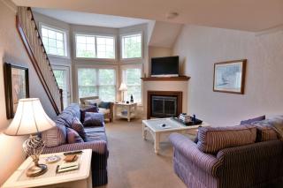 Unit 207 2 BDRM 2 BA condo - 1