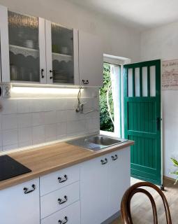 Dida Roko, rustikalni apartman s terasom - Kaštela - 2