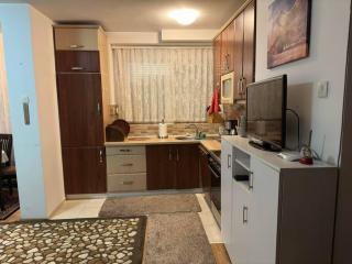 Cozy and Comfy - Pristina - 8