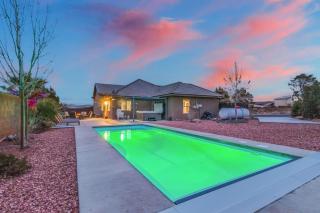 Lakeside Oasis at Sand Hollow 2780 Private Heated Pool, Spa, and RV Parking - Hurricane - 0