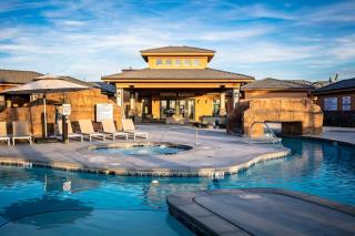 Zion Village Resort 2102 Community Pool, Ping Pong table, and near Zion National Park - Hurricane - 5