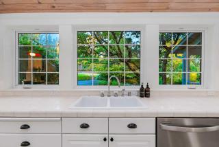 The Hammersley Luxury Waterfront Estate! - Shelton - 3