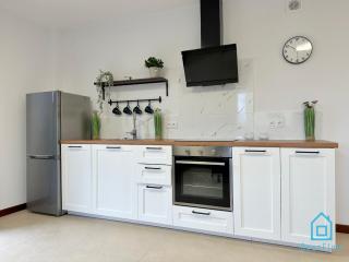 Bałtyk Apartment- Tranquil Retreat, 15 Minutes to the Sea & Gdańsk City Center - Borkowo - 1