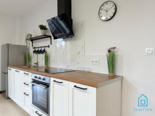 Bałtyk Apartment- Tranquil Retreat, 15 Minutes to the Sea & Gdańsk City Center - Borkowo - 4