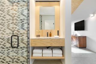 Blackhaus B10 by AvantStay Modern Room Pool - 4