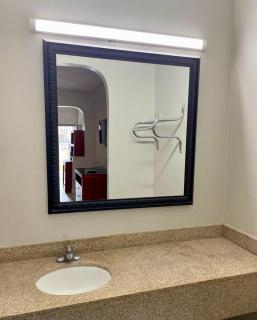 American Way Inn & Suites - Memphis - 3