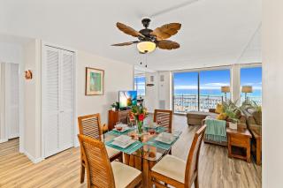 Stunning 1BR Ocean View Condo at Ilikai Marina - Honolulu - 2
