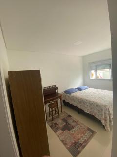 Apto na praia de Palmas, climatizado, com piscina, próximo ao mar e com jardim privativo - 8