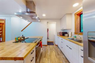 The Hideaway - Langley - 1