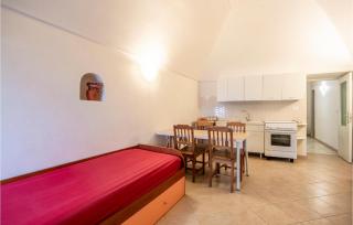 Awesome Apartment In Peschici With Wifi - 3