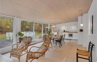 Gorgeous Home In Højby With Wifi - Højby - 5
