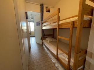 Studio cabine avec loggia vitrée, à 100m de la plage, proche commerces et activités à Sète - FR-1-338-492 - Sète - 9