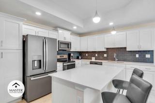 3 Bedroom 2 Bathroom Storey Lake 3171-308 Pc - 3