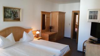 Hotel Pension Lindenhof - Prien am Chiemsee - 8