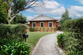 Mortimer Cottage - A Pool Oasis in Heart of Mudgee - Mudgee - 7