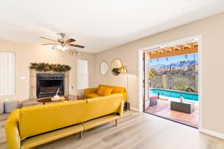 Pool-side Villa with Perfect Views - Tucson - 3