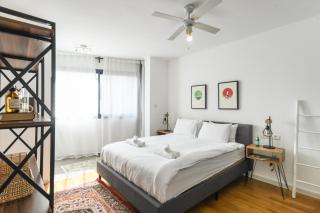 Chic 3BR Apt w Balcony & Parking by Tel Aviv Port by Sea N' Rent - Tel Aviv - 8