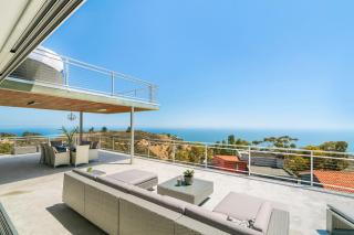 Malibu Glass House: Architectural w 180deg Views - 8