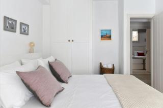 Luxury Paros Villa Villa Ianthe Striking Beauty 4 Bedrooms Glisidia - Kampos Paros - 4