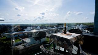 350m to Fistral beach with free parking - 6