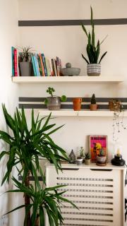 350m to Fistral beach with free parking - 2