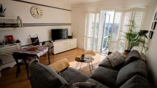 350m to Fistral beach with free parking - 8