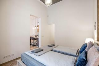 Industrial Fantasy Apartment - Budapest - 4