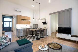 Industrial Fantasy Apartment - Budapest - 3