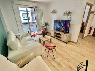 CLOSE TO GRAN VIA Centro familiar con Wifi by Apartamentos Logrono - Logroño - 2