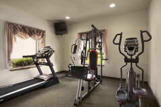 Howard Johnson by Wyndham Oklahoma City OKC Airport, Fairgrounds, I40 - Oklahoma City - 2