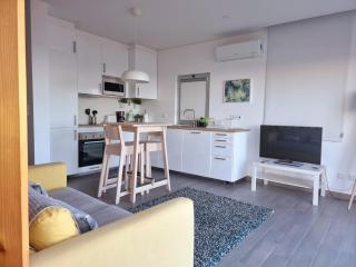 Bay House - Seascape Apartment - Ponta Delgada - 2
