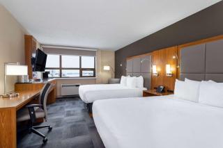 Ramada by Wyndham Northern Grand Hotel & Conference Centre - Fort St. John - 0