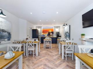 Driftwood Boutique Guest House - 8