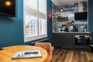 no 12 - Stunning Self Check-in Apartments in Worcester Centre - 3