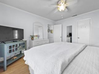 Emerald Shores #1001 Condo - Panama City Beach - 5