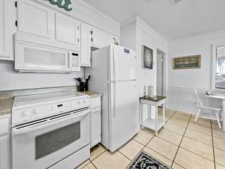 Emerald Shores #1001 Condo - Panama City Beach - 2