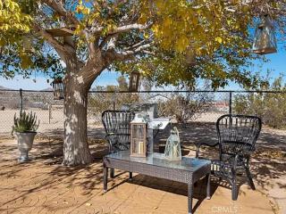 Sweet 2 bedroom house with perfect desert views! - Two-Bedroom House - 2